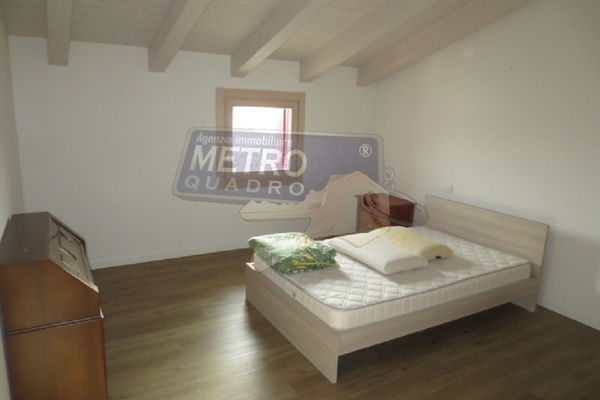 camera doppia 2°piano - UNIFAM. AFFIANCATA CARRè (VI)